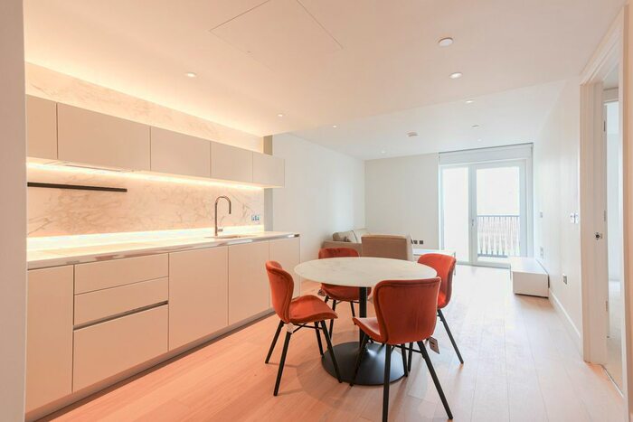 1 Bedroom Flat To Rent In White City Living, Cassini Apartments, Cascade Way, White City, W12