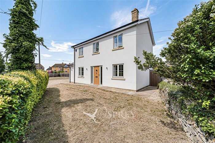 3 Bedroom Detached House For Sale In Apethorpe Road, Nassington, Northamptonshire, PE8