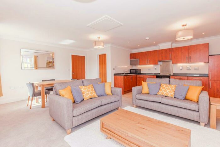 2 Bedroom Apartment To Rent In Elizabeth Jennings Way, Oxford, OX2