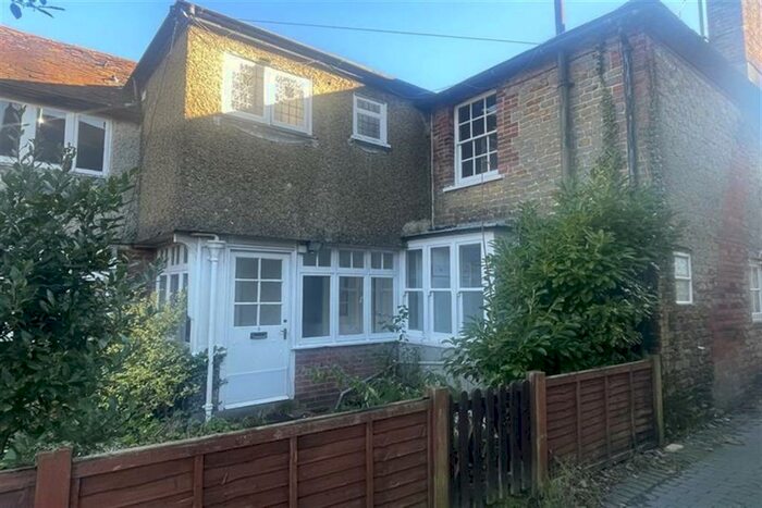 Flat To Rent In Dean House, Bepton Road, Midhurst, GU29