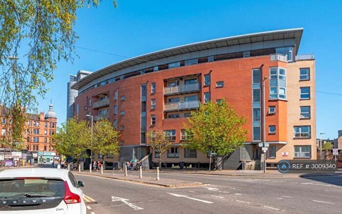 2 Bedroom Flat To Rent In Coopers Well St, Glasgow, G11