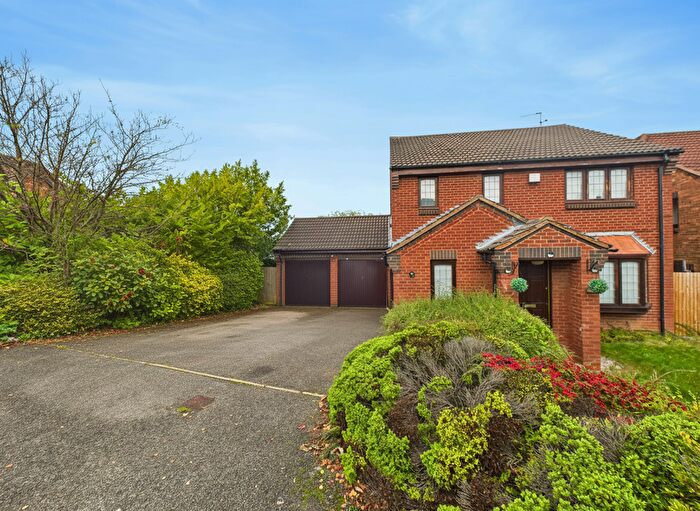 4 Bedroom Detached House For Sale In Shannon, Tamworth, B77