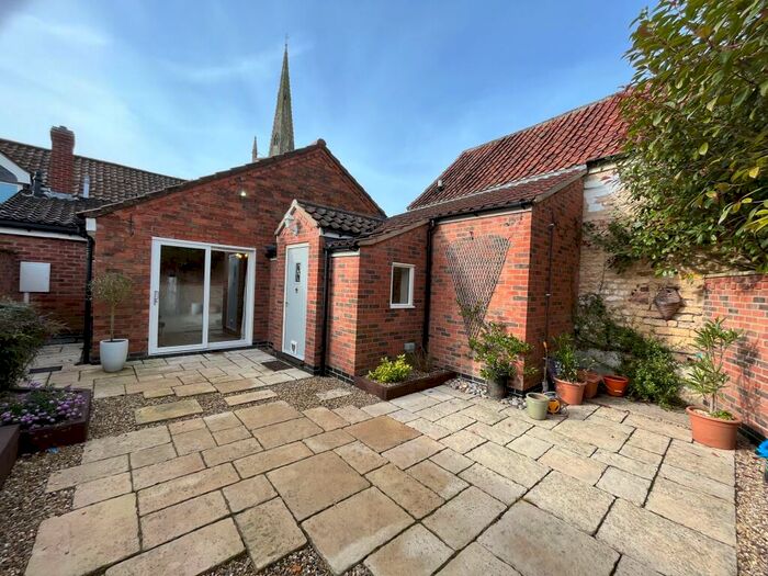2 Bedroom Character Property To Rent In High Street, Waltham-on-the-Wolds, LE14