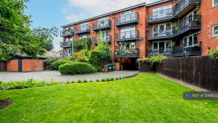 2 Bedroom Flat To Rent In Ramsey Walk, London, N1