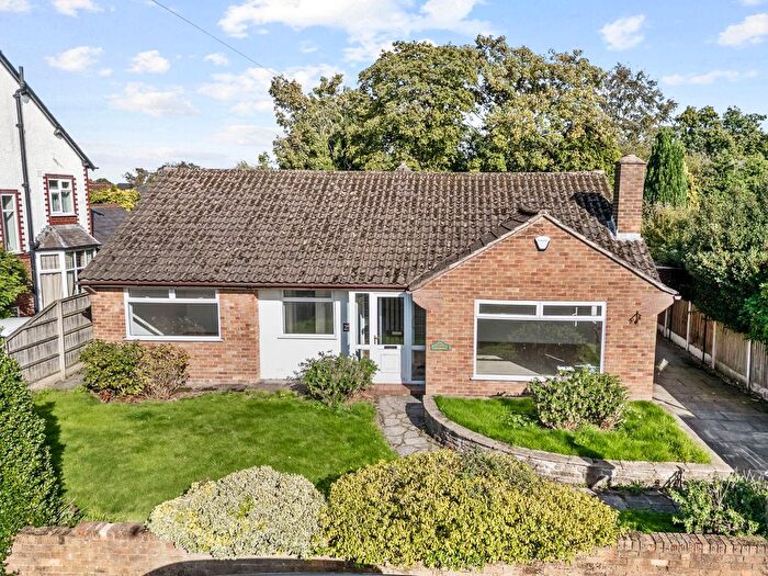 3 Bedroom Detached Bungalow For Sale In Barrymore Road, Grappenhall, WA4
