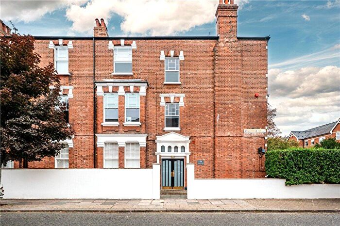 2 Bedroom Flat For Sale In Salusbury Road, London, NW6
