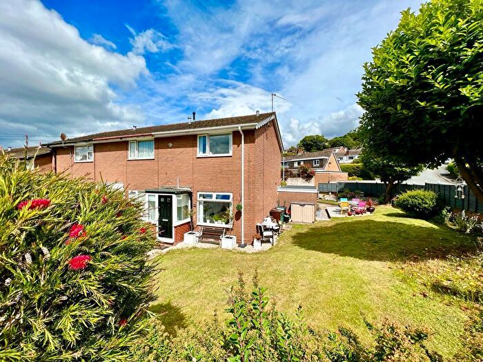 2 Bedroom House For Sale In Llanrwst Road, Conwy, LL32