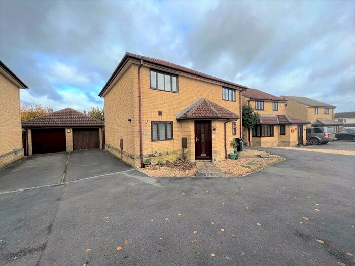 2 Bedroom Semi-Detached House To Rent In Holwell Close, Paulton, BS39