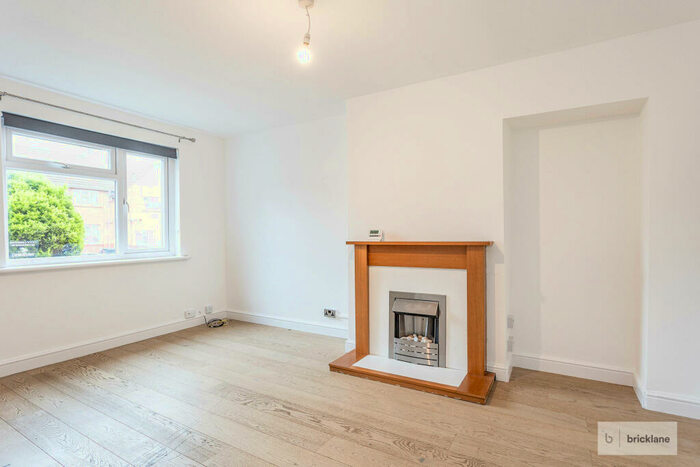 3 Bedroom House To Rent In Ilminster Avenue, Knowle, BS4