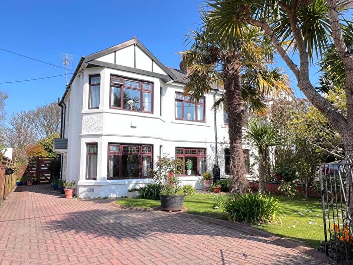 3 Bedroom Semi-Detached House For Sale In Port Road East, Barry, CF62