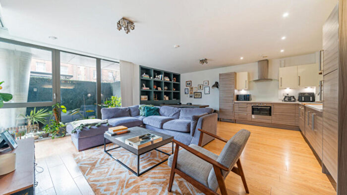 2 Bedroom Flat For Sale In The Highway, London, E1W