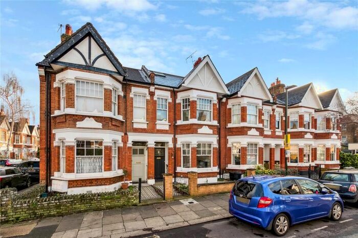 5 Bedroom Terraced House To Rent In Ruskin Avenue, Kew, Richmond, TW9