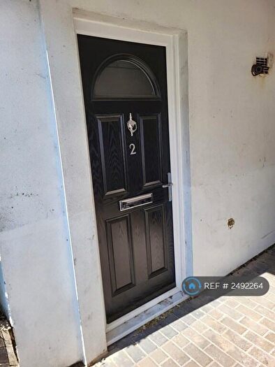 1 Bedroom Flat To Rent In Coopers Mews, Luton, LU1