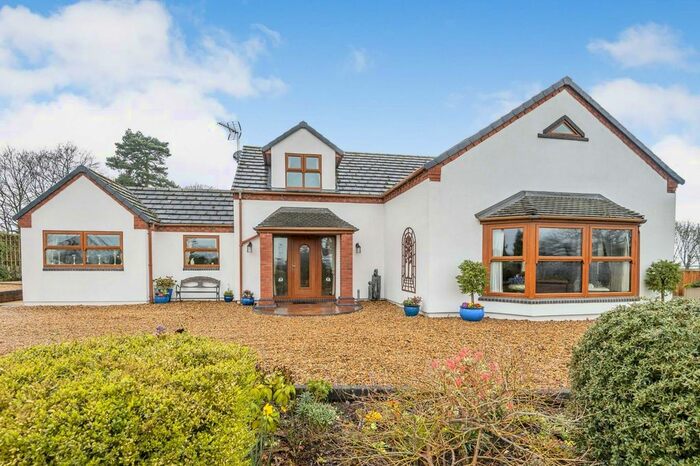 3 Bedroom Detached House For Sale In Stafford Road, Stone, Staffordshire, ST15