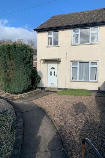 3 Bedroom End Of Terrace House To Rent In Dolfin Place, , Huddersfield, HD2