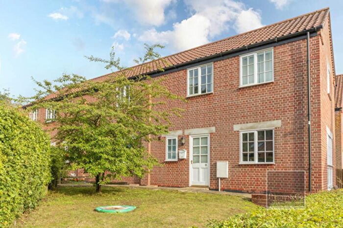 2 Bedroom Apartment For Sale In Burtons Mill, Stalham Staithe, NR12