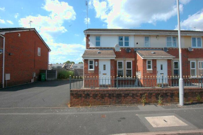 3 Bedroom End Of Terrace House To Rent In Leywell Road, Manchester, Greater Manchester, M9