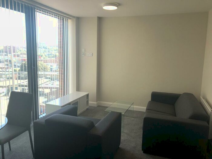 2 Bedroom Flat To Rent In Skinner Lane, Leeds, West Yorkshire, Uk, LS7