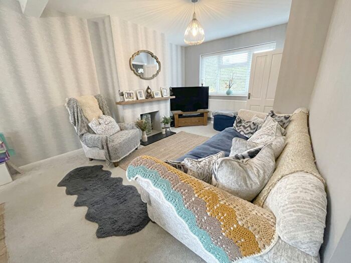 2 Bedroom Semi-Detached House For Sale In Tower Close, Hitchin, SG4