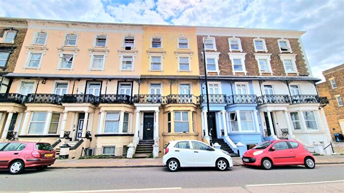 2 Bedroom Flat To Rent In Ethelbert Crescent, Margate, CT9