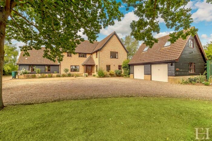 4 Bedroom Detached House For Sale In Stowmarket, Suffolk, IP14