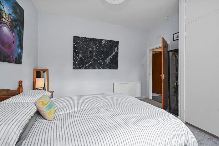 1 Bedroom Flat For Sale In / Dalmeny Street, Leith, Edinburgh, EH6