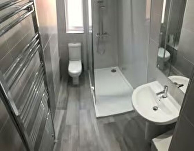 5 Bedroom Terraced House To Rent In Beechwood View, Leeds, West Yorkshire, LS4