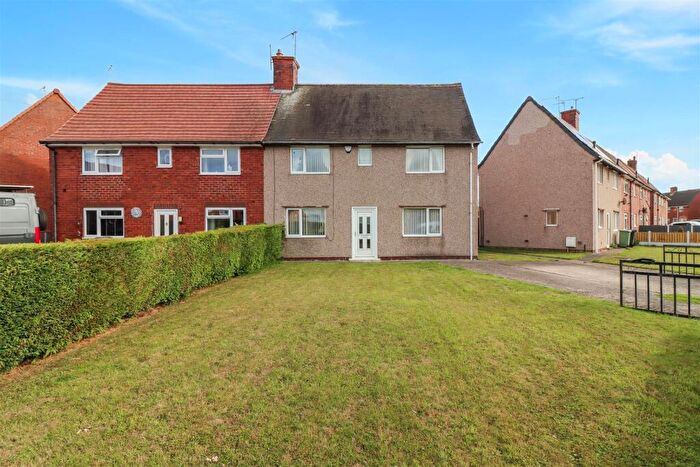 3 Bedroom House For Sale In Springfield Road, Holmewood, Chesterfield, S42