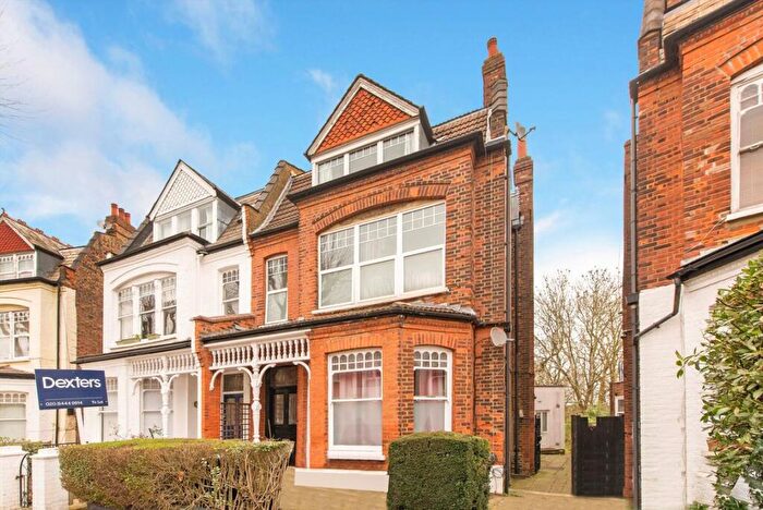 1 Bedroom Flat To Rent In Kings Avenue, London, N10