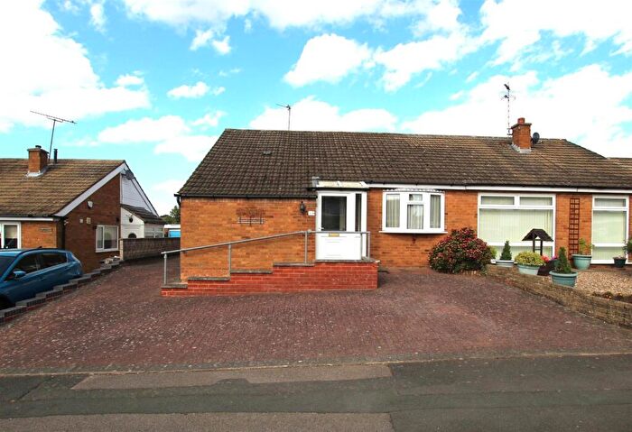 2 Bedroom Bungalow For Sale In Redruth Avenue, Little Hill, Wigston, LE18