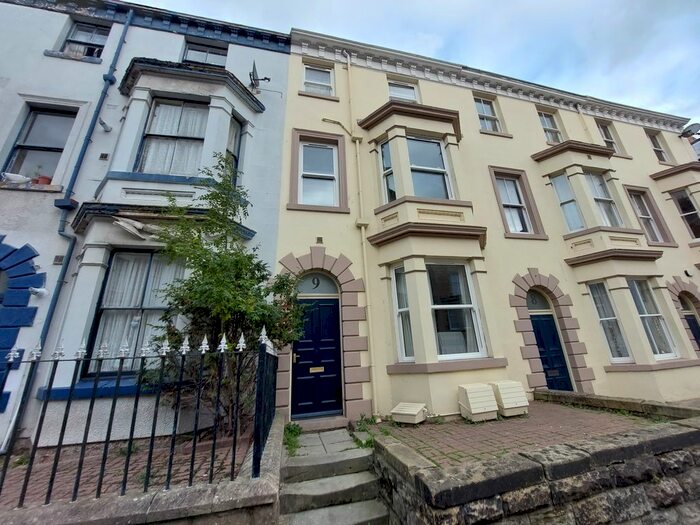1 Bedroom Flat To Rent In Albemarle Crescent, Scarborough, YO11