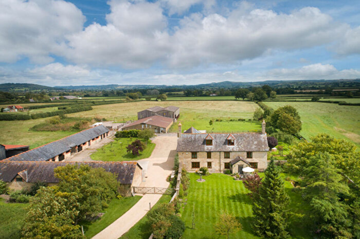 5 Bedroom Detached House For Sale In Moorside, Sturminster Newton, Dorset, DT10