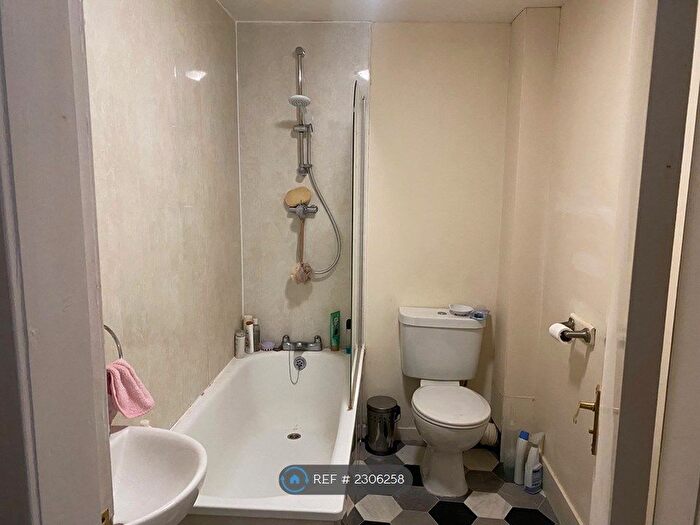 1 Bedroom Flat To Rent In Dudhope Street, Dundee, DD1