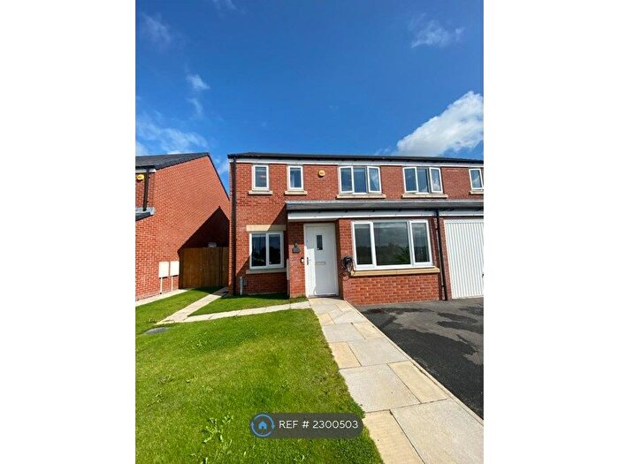 4 Bedroom Semi-Detached House To Rent In Linnet Road, Liverpool, L31