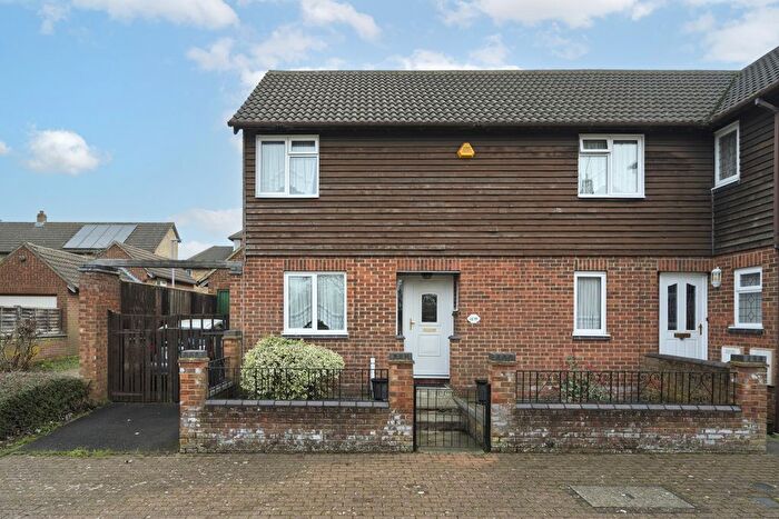 3 Bedroom Semi-Detached House For Sale In Rosecroft Close, Langdon Hills, SS16