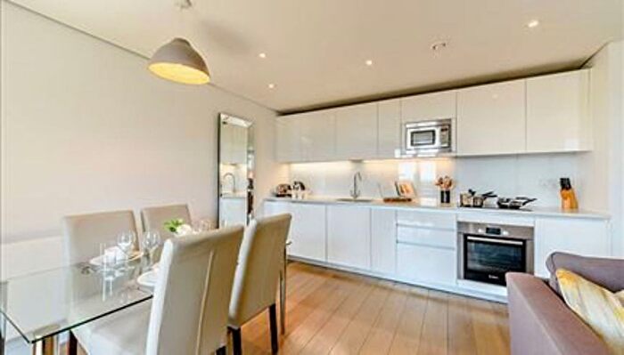 2 Bedroom Flat To Rent In Merchant Square East, London, W2