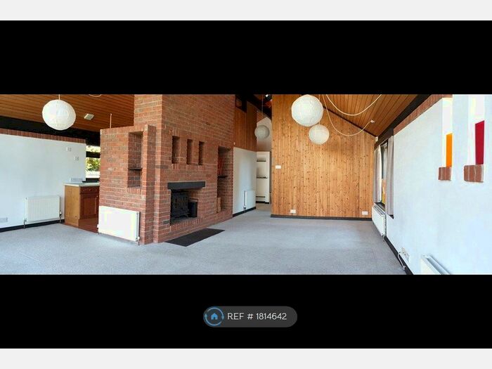 3 Bedroom Bungalow To Rent In Cog Road, Sully, Penarth, CF64