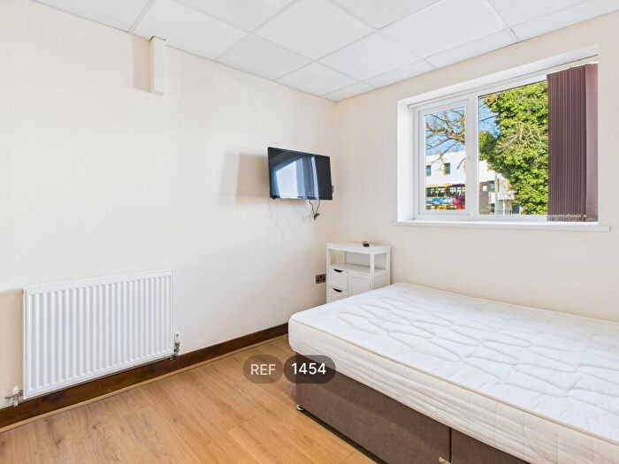 1 Bedroom Hotel Room To Rent In Anchor House, Anlaby Road, HU3