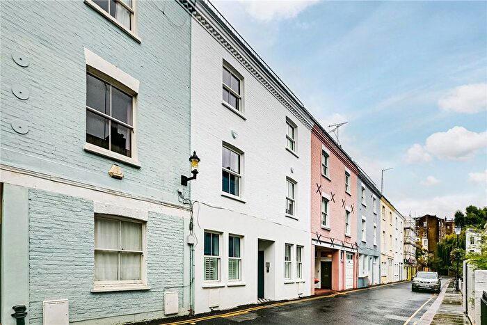 4 Bedroom Terraced House For Sale In Redfield Lane, Kenway Village, SW5