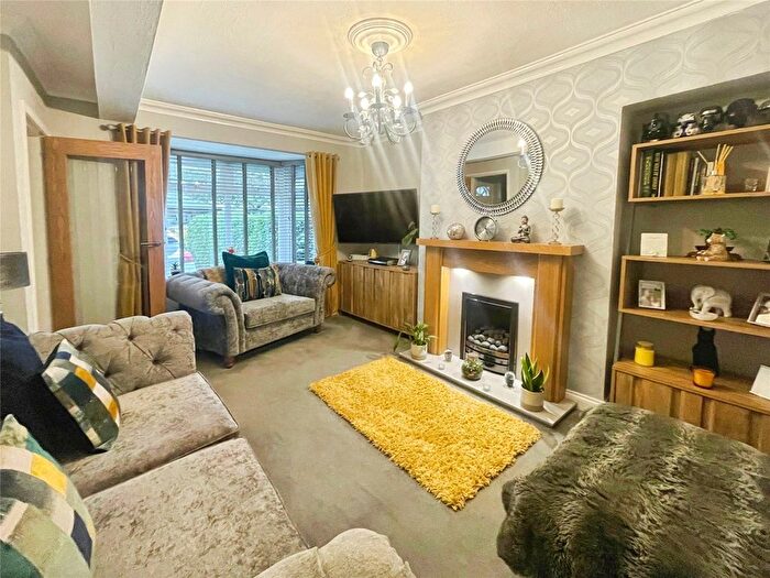 3 Bedroom Terraced House For Sale In Lawrence Avenue, Heath Town, Wolverhampton, West Midlands, WV10