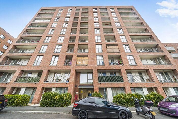 2 Bedroom Flat To Rent In Katie Court, Canning Town, London, E16