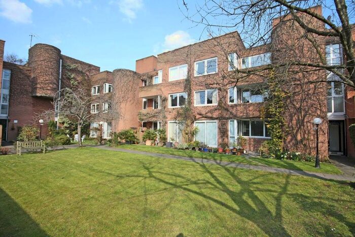 2 Bedroom Flat To Rent In Arterberry Road, London, SW20