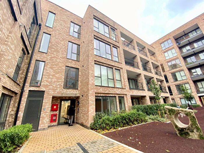 1 Bedroom Flat To Rent In Lilium House, Alameda Place, Bow, E3