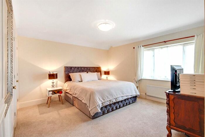 5 Bedroom Property To Rent In Beech Hill, Wadhurst, TN5