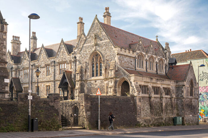 3 Bedroom Detached House To Rent In The Chapel, Barstaple House, St, Phillips, BS2