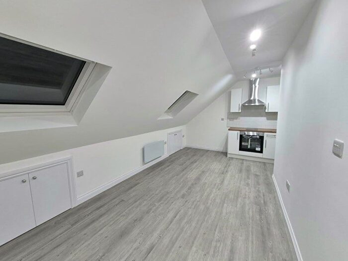 1 Bedroom Flat To Rent In Hendon, NW4