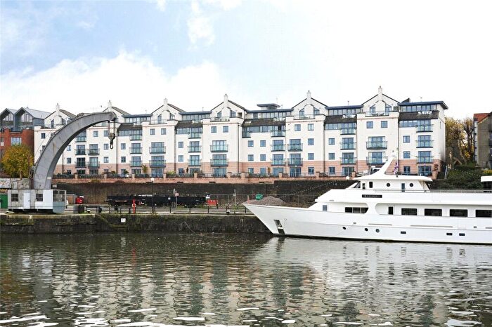 2 Bedroom Apartment To Rent In The Quays, Cumberland Road, Bristol, BS1