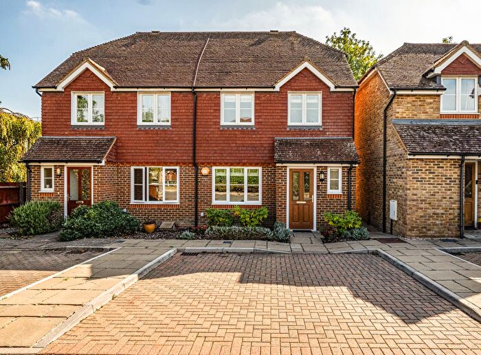 3 Bedroom Semi Detached House For Sale In Queenhythe Crescent, Guildford, GU4