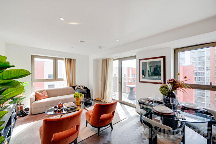 2 Bedroom Apartment For Sale In Queen's Cross, Custom House, E16