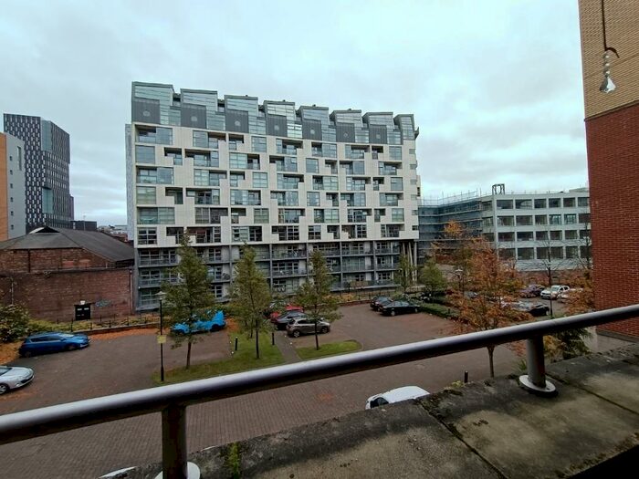 2 Bedroom Apartment To Rent In A Great Bridgewater Street, Manchester, M1